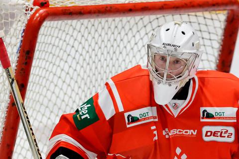 Auch in dieser Saison einer der besten Bad Nauheimer: Goalie Felix Bick. Foto: Joachim Storch 