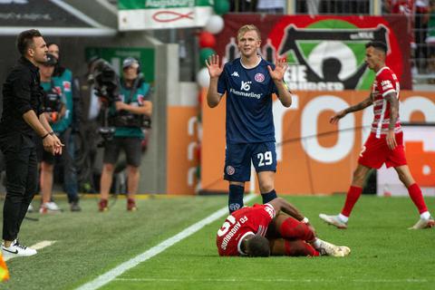 Jonathan Burkardt im Spiel gegen den FC Augsburg. Foto: dpa