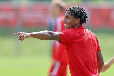 Bleiben oder gehen? Bis zum Saisonstart könnte sich die Frage bei Leandro Barreiro klären, dessen Vertrag 2024 ausläuft und Mainz 05 in diesem Sommer noch eine Ablösesumme in die Kasse spülen könnte.