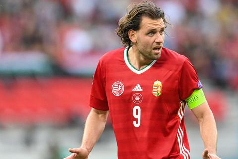 Hat im ungarischen Nationalteam als Kapitän das Sagen: der Mainzer Angreifer Adam Szalai. Foto: dpa