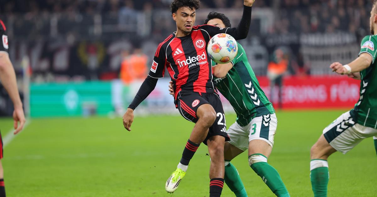 In-letzter-Minute-Eintracht-erk-mpft-sich-Punkt-in-Bremen