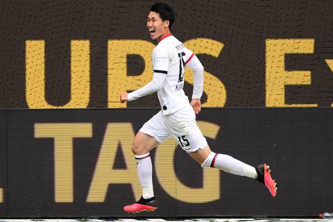 Die Eintracht Frankfurt verlängert den Vertrag mit Daichi Kamada bis 2023. Foto: dpa