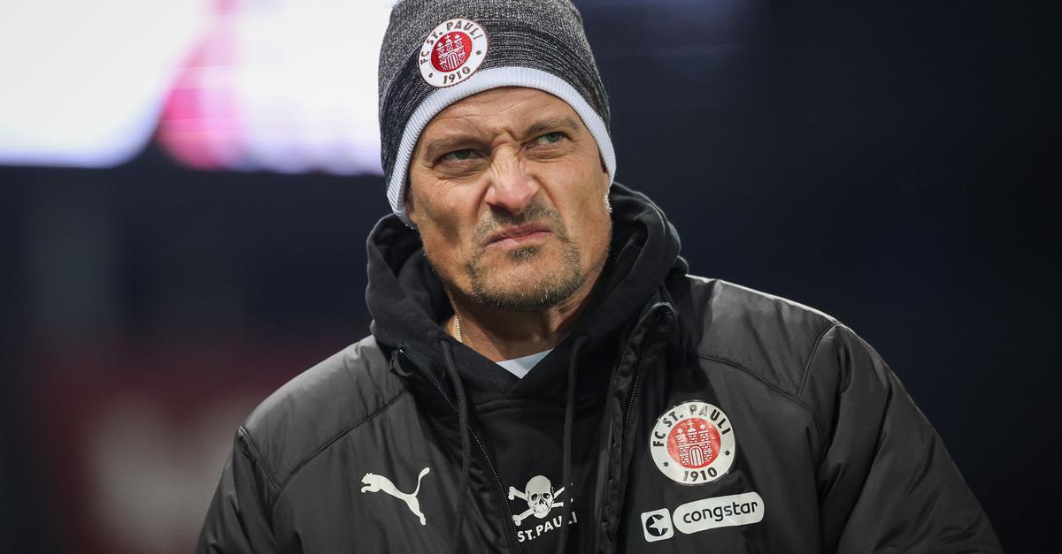 Galgenhumor-vor-Bayern-Spiel-St-Pauli-Trainer-bleibt