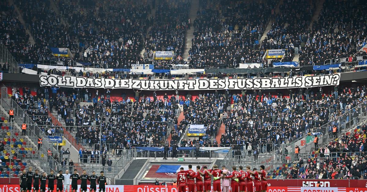 Fans-protestieren-Politik-ringt-um-sch-rfere-Stadionregeln