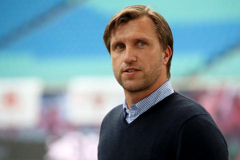 Im Rahmen eines Ermittlungsverfahrens durchsuchten Steuerfahnder das Büro von Markus Krösche auf der Eintracht-Geschäftsstelle. 