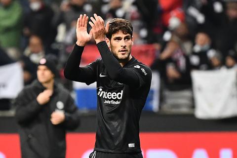 Erzielte den wichtigen 2:2-Ausgleichstreffer in der Nachspielzeit: Eintracht-Stürmer Goncalo Paciencia. Foto: Jan Hübner