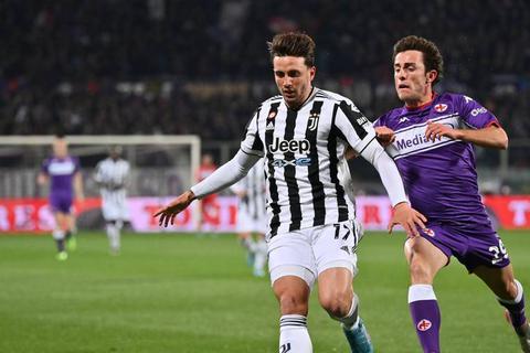 Luca Pellegrini (links) ist einer der Neuzugänge bei der Frankfurter Eintracht. Foto: dpa