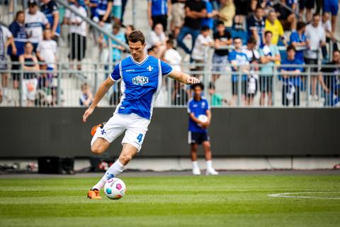 Lilien-Verteidiger Christoph Zimmermann wird aufgrund von Rückenproblemen nicht gegen Borussia Mönchengladbach spielen können.