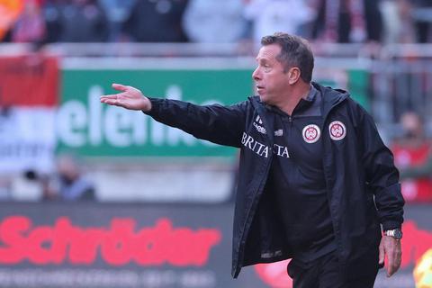 SVWW-Trainer Markus Kauczinski hat zuletzt gegen den 1. FC Kaiserslautern „halbe Momente“ bei den Offensivbemühungen seines Teams gesehen. Foto: René Vigneron
