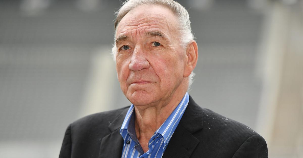 Schr-der-sieht-fehlende-Klasse-bei-deutschen-Fu-ballerinnen