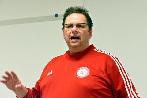 Hochtaunus-Kreisfußballwart Andreas Bernhardt sieht den Planungen der nächsten Saison gelassen entgegen. Foto: jf 