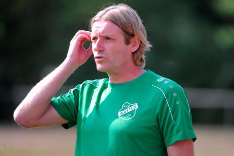 Derbysieger: Steffen Schäfer, Trainer des VfB Wetter. Foto: Martin Weis 