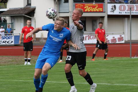 Marcel Beinborn links Breidenbach, Matthias Neugebauer Hadamar
