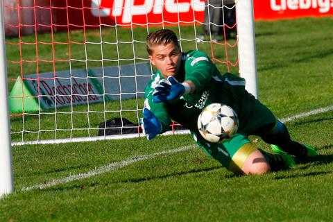 Auf seine Leistung wird es am Samstag mit ankommen: Frederic Löhe will mit dem FC Gießen die Überraschung vollbringen. Foto: Ben 