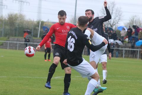 Colin Schmitz (Dietkirchen, links), Marcel Safiew (mitte), Luis Stephan (rechts, beide SC Waldgirmes)