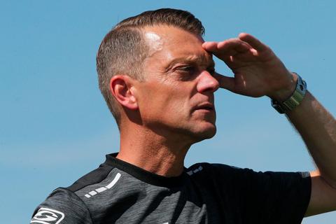 Sieht sein Team nach dem jüngsten Erfolg wieder in der Spur: Thorsten Schäfer, Trainer der SC Waldgirmes U 23. © Steffen Bär
