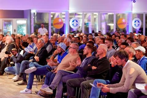 177 stimmberechtigte Mitglieder waren am Montagabend zur Versammlung des SV Darmstadt 98 gekommen. Kritische Stimmen gab es so gut wie keine. © Guido Schiek