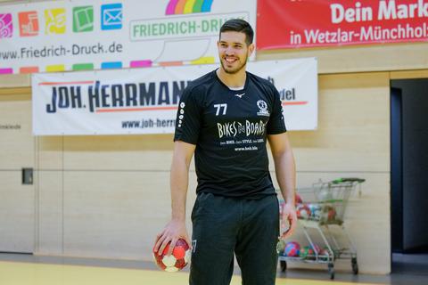 Die lange Leidenszeit ist vorbei: Stefan Cavor macht wieder das, was er am liebsten macht – Handballspielen für die HSG Wetzlar.
