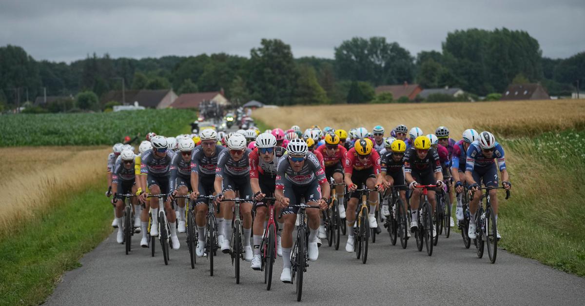 Van-der-Poel-gewinnt-zweite-Tour-Etappe-und-holt-Gelb