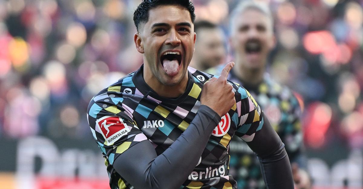 BVB-verk-rzt-durch-sp-ten-Sieg-R-ckstand-auf-FC-Bayern