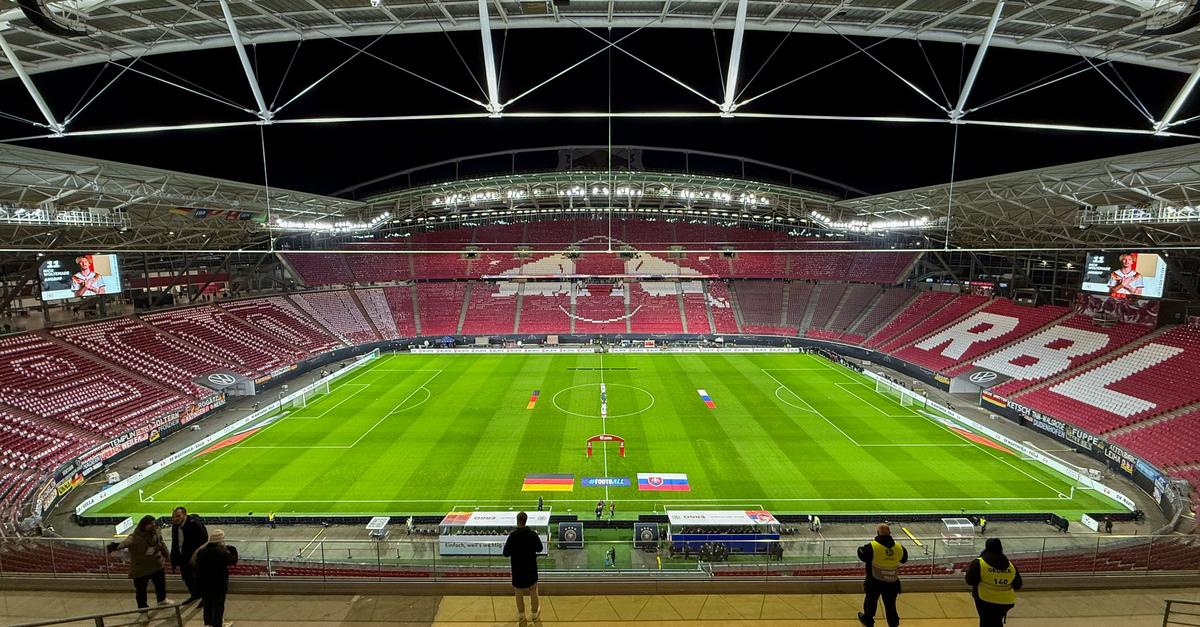 DFB-Team-mit-Kimmich-und-Schlotterbeck-gegen-die-Slowakei