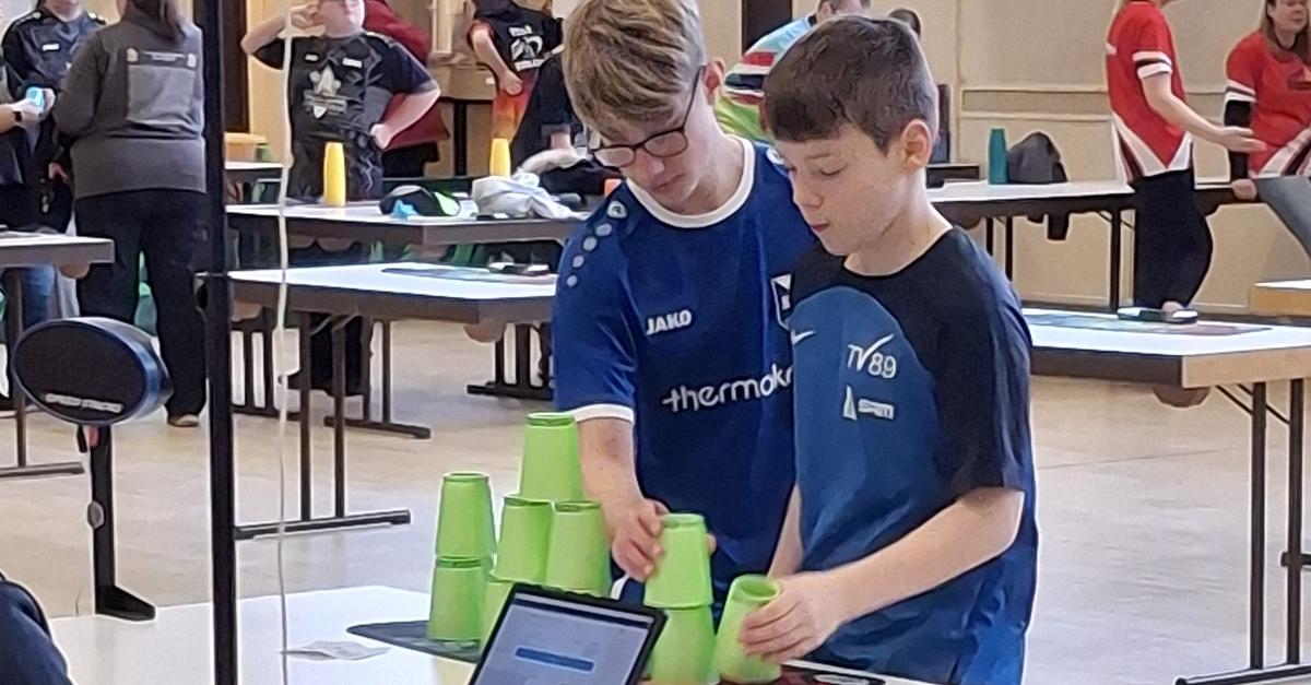 1-87-Sekunden-Pototzki-stackt-Europarekord