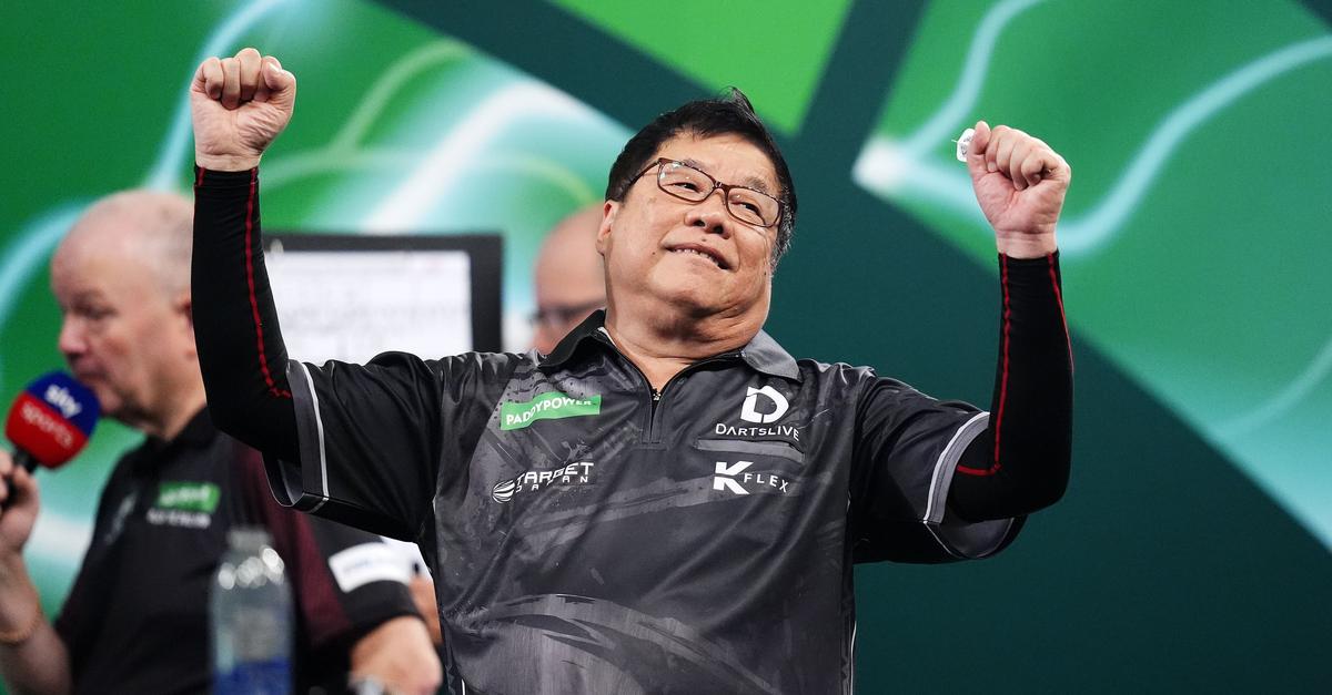 Makellose-deutsche-Bilanz-Clemens-bei-Darts-WM-weiter