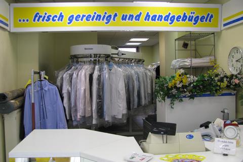 Alles bereit, aber die Kundschaft fehlt. Textilpflege ist für viele Verbraucher derzeit ein absolutes Randthema. Foto: dpa