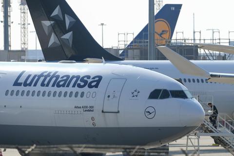 Kaum noch Flüge, Kurzarbeit, keine Dividende: Die Lufthansa zieht in der Krise alle Register. Foto: dpa