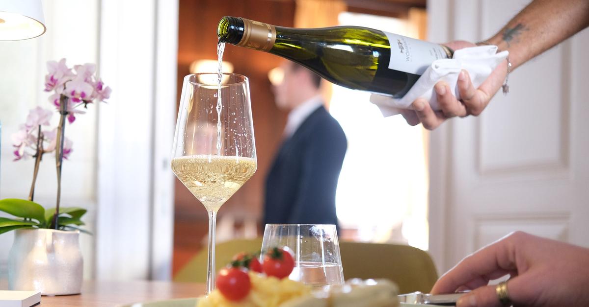 Deutsches-Gastgewerbe-legt-im-November-zu