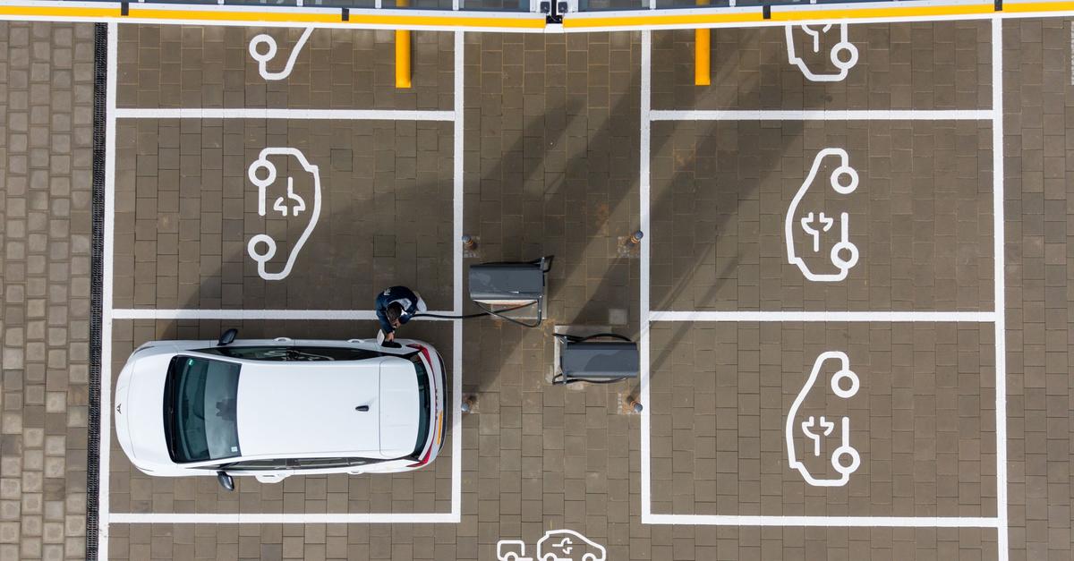 Fast-zwei-Millionen-Elektroautos-auf-der-Stra-e