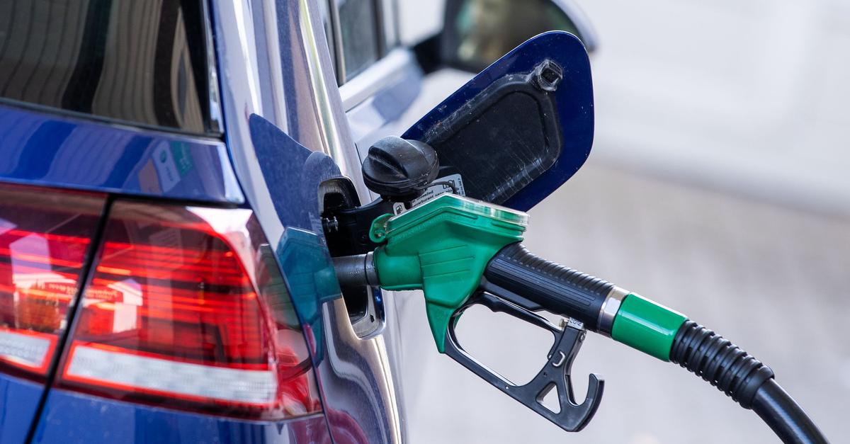 Saving fuel in rural areas: How drivers can reduce costs and save money