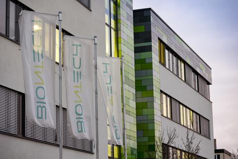 Mit dem zusätzlichen Impfstoff von Biontech und Pfizer will die EU die Ausbreitung der Corona-Mutanten eindämmen. Foto: Sascha Kopp